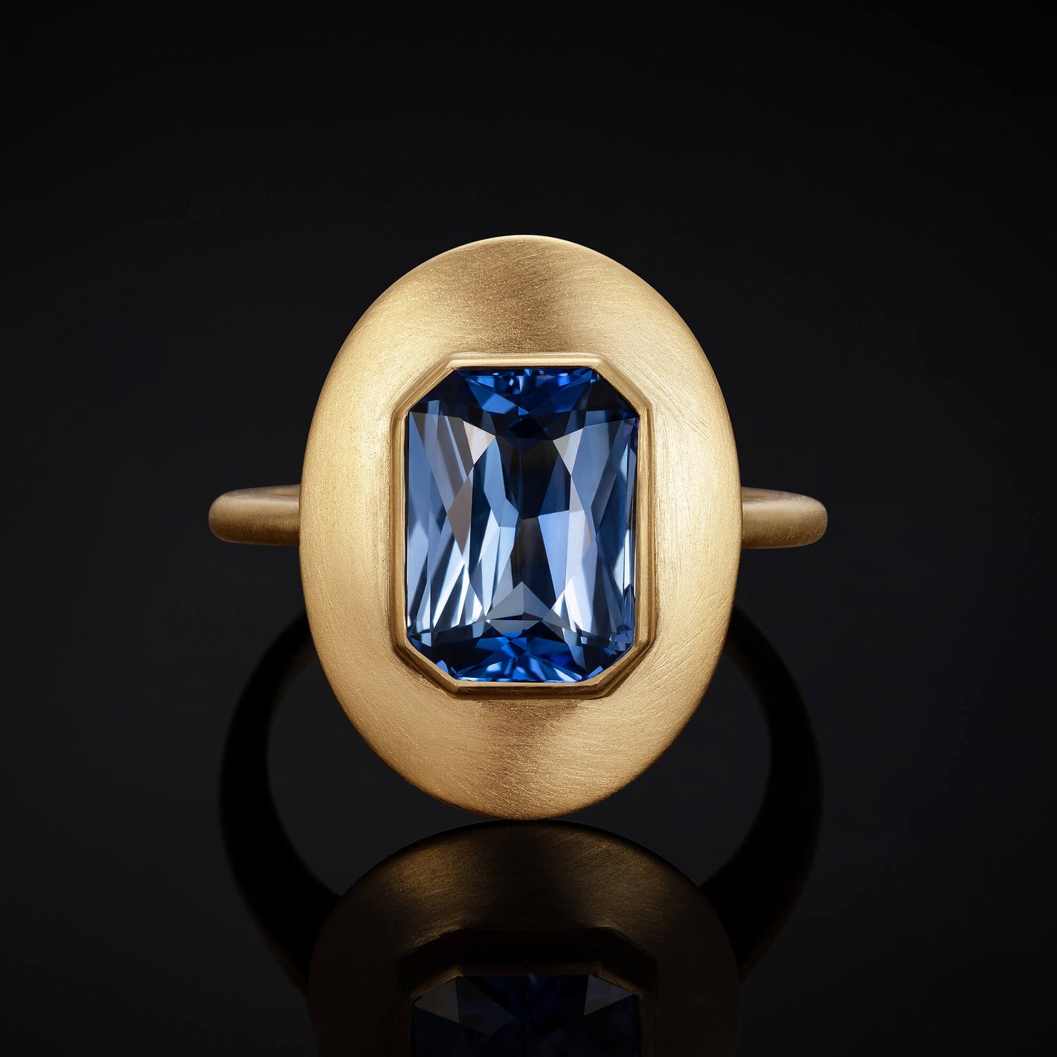 Aurora Sapphire and Gold Ring