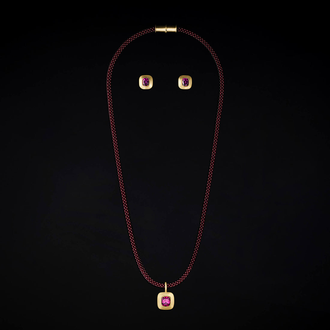 Rhodolite Garnet Pendant on Garnet Serpa Necklace