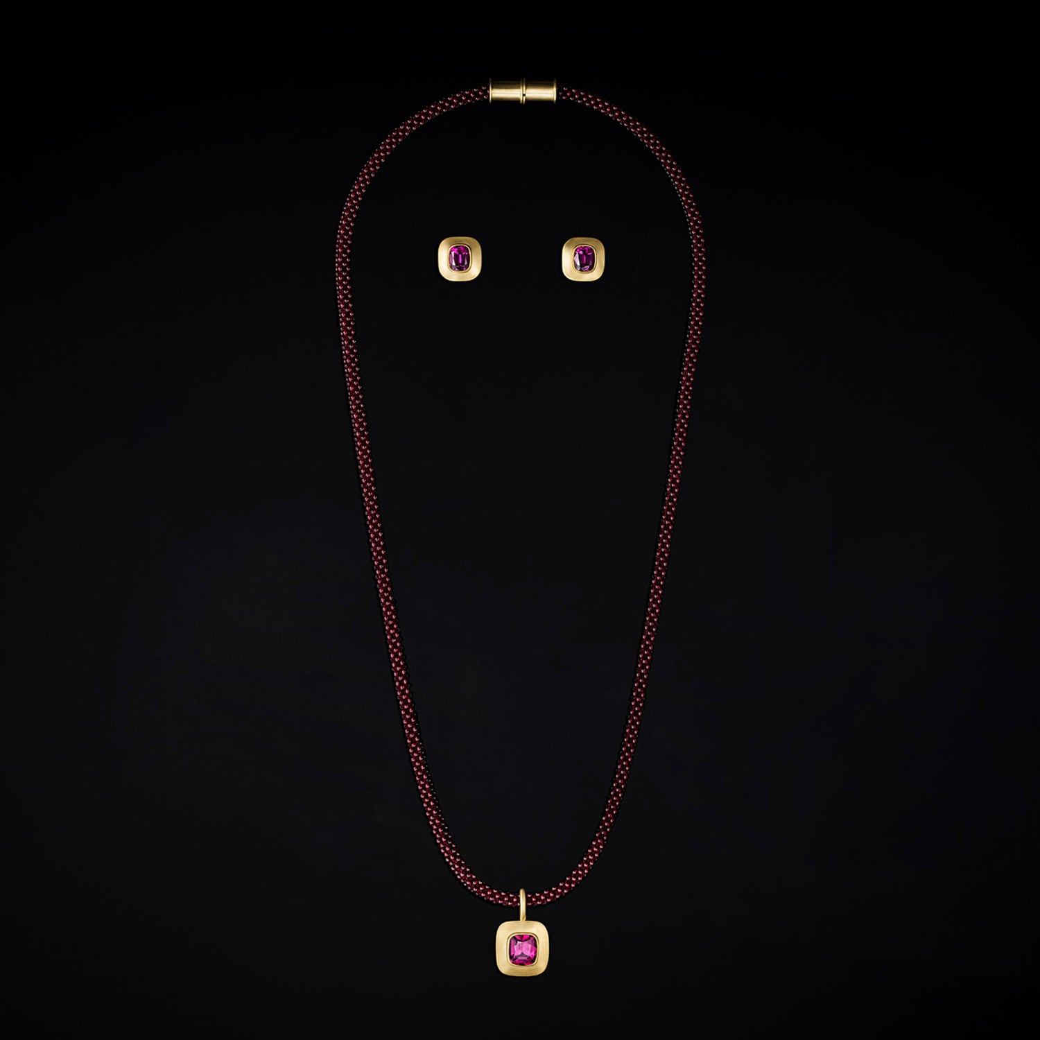 Rhodolite Garnet Pendant on Garnet Serpa Necklace